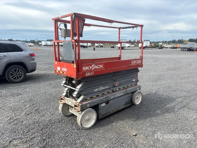 2015 Skyjack SJIII 3226 Electric Scissor Lift