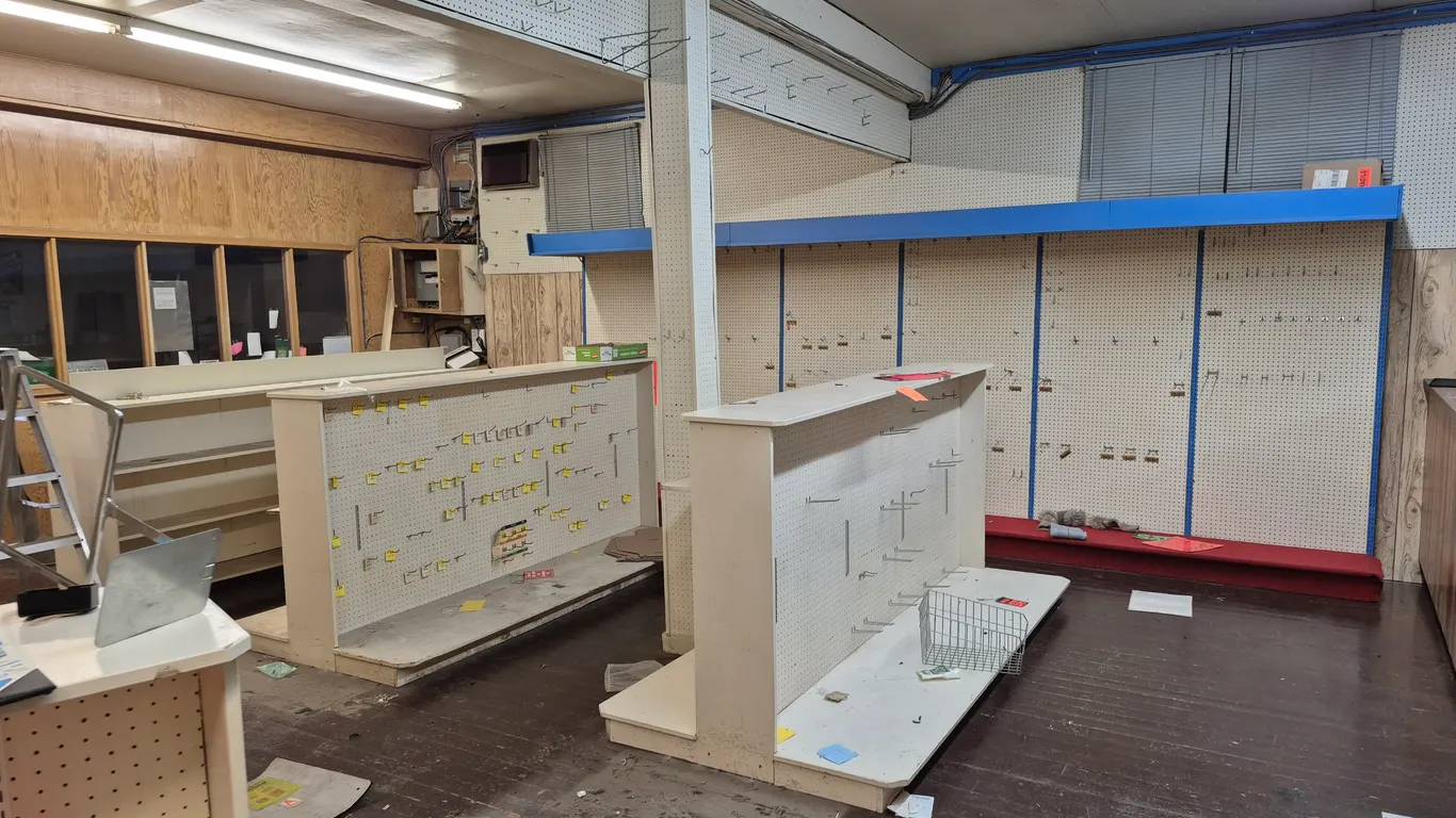 4- Shelving Units