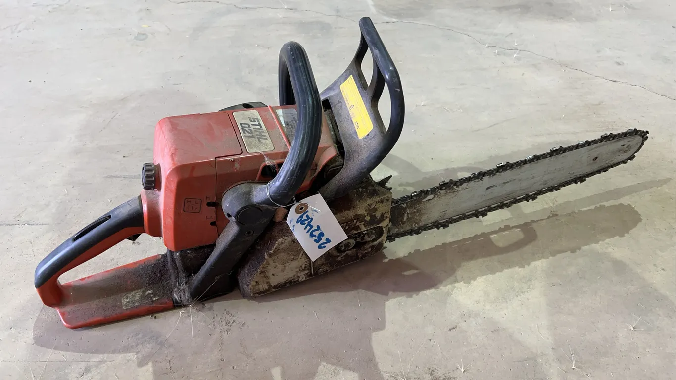STIHL 021 Chainsaw
