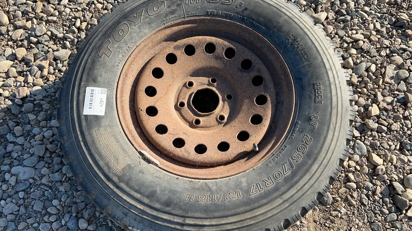 Toyo M55 LT265/70R17 Tire & Rim