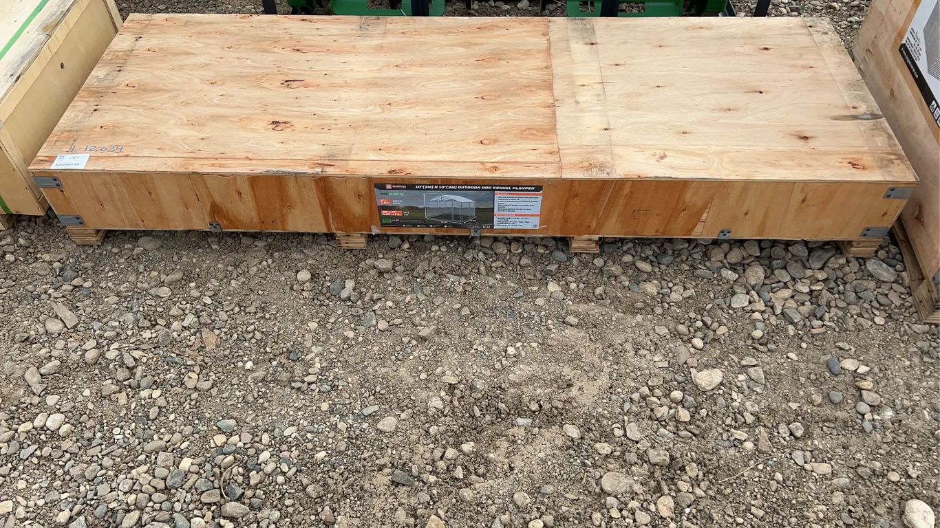 Dog Kennel Playpen 10'x10'