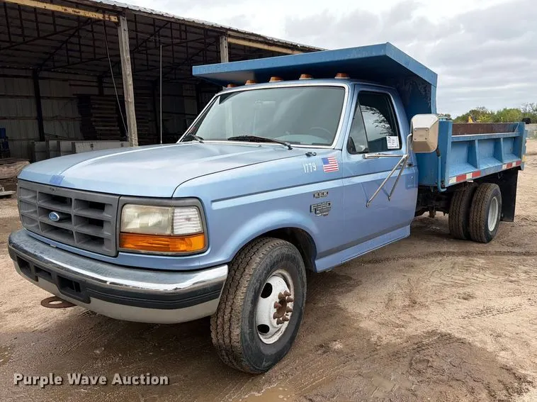 1997 Ford F350 dump bed pickup truck