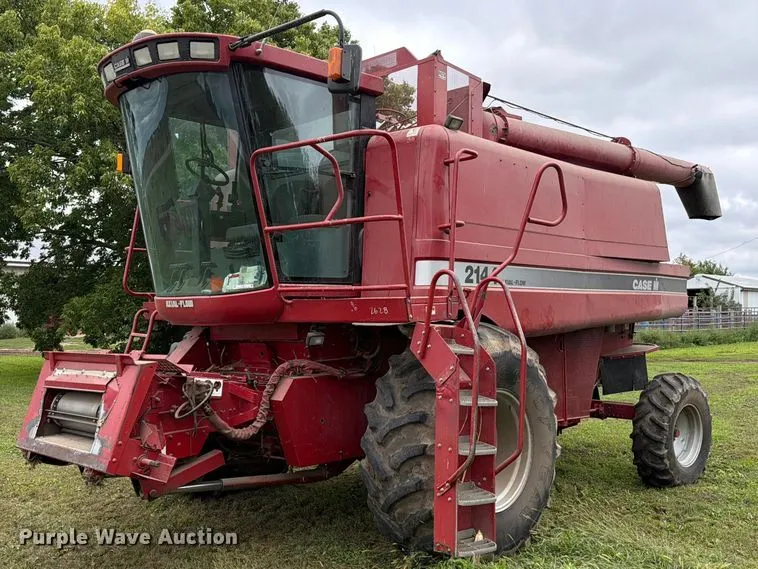 1995 Case 2144 Axial-Flow combine