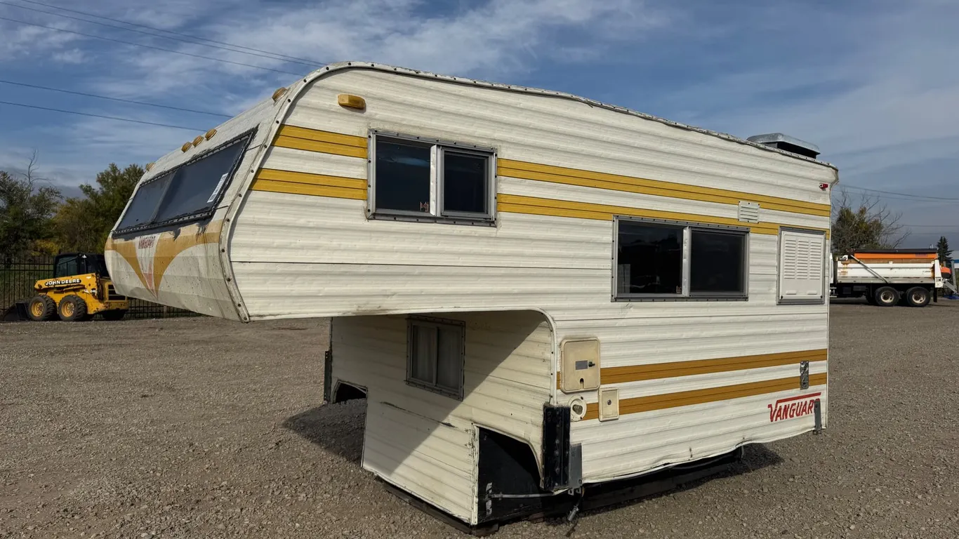 Vanguard P80 8' Truck Box Camper