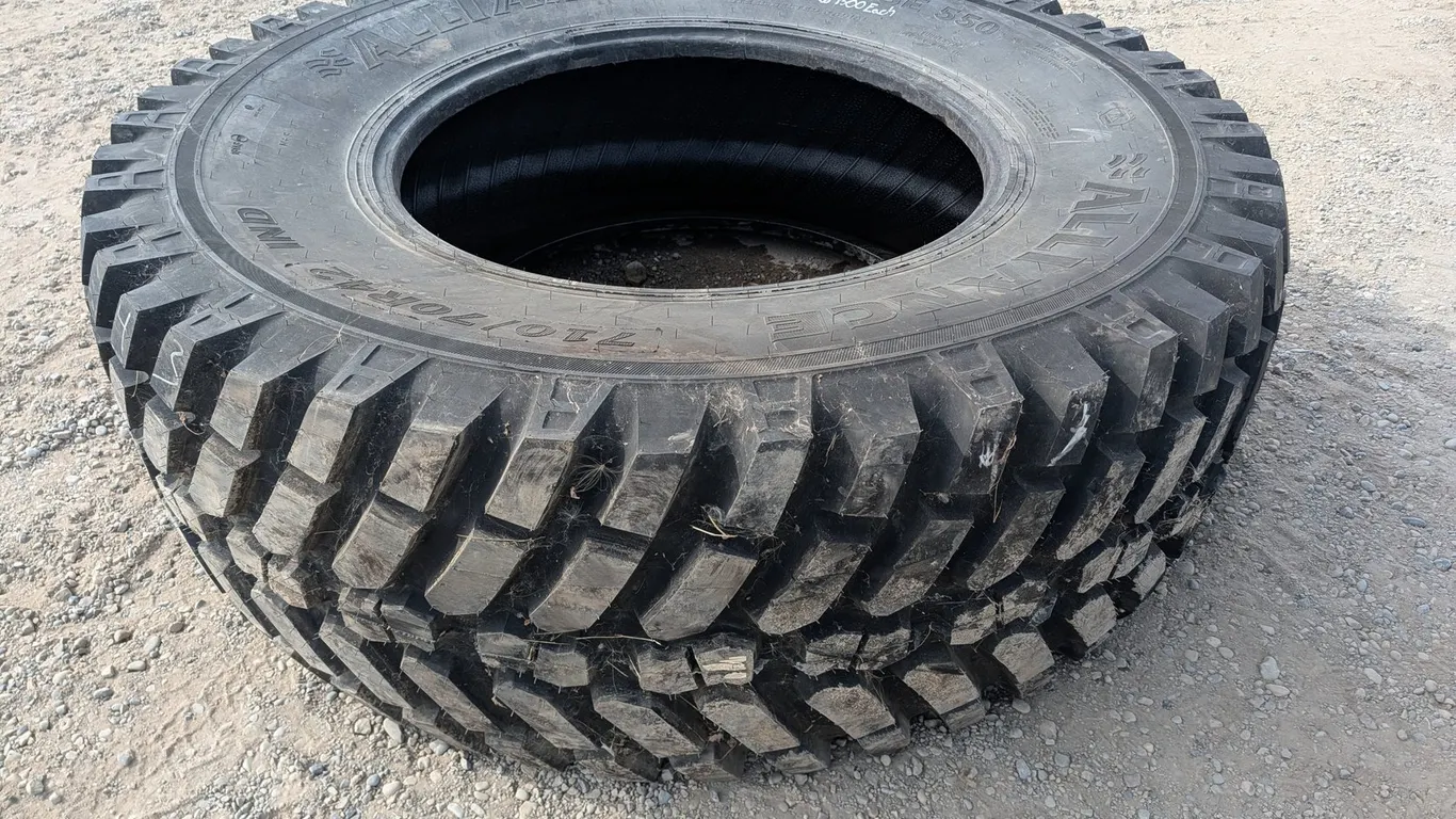 Unused Alliance Multiuse 550 Tractor Tire