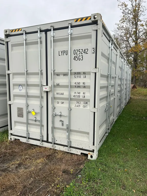 40FT HIGH CUBE CONTAINER WITH 4 SIDE DOORS S/N LYPU0252423 SC40-4D
