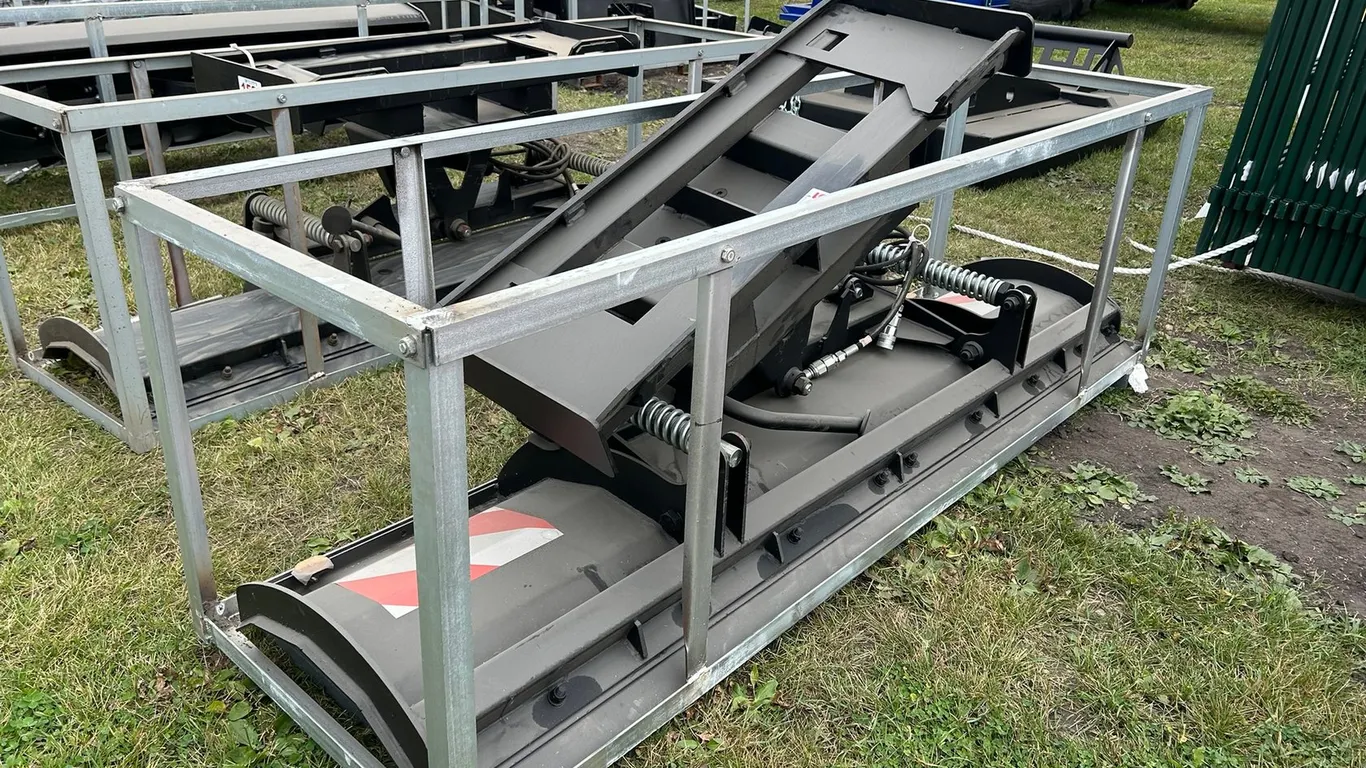 GREATBEAR 86'' HYDRAULIC SNOW PLOW AT-SP-86