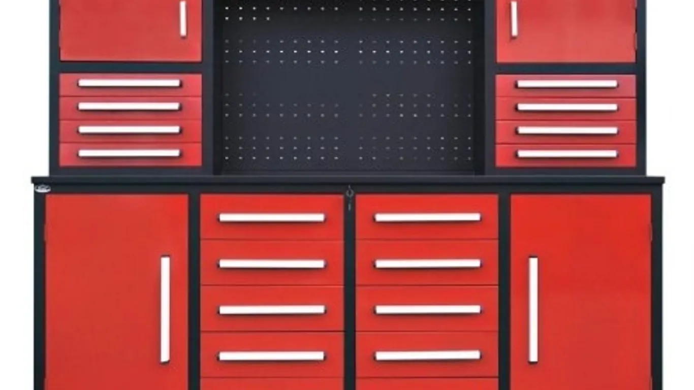 STEELMAN 7' GARAGE CABINET WORKBENCH (18 DRAWERS & 4 CABINETS) - RED WB-7-18D4-BU
