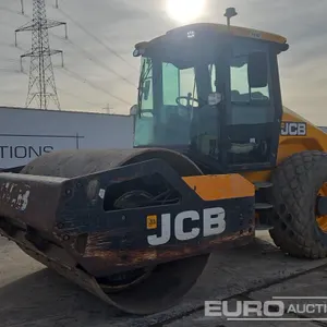 2017 JCB VM137 
