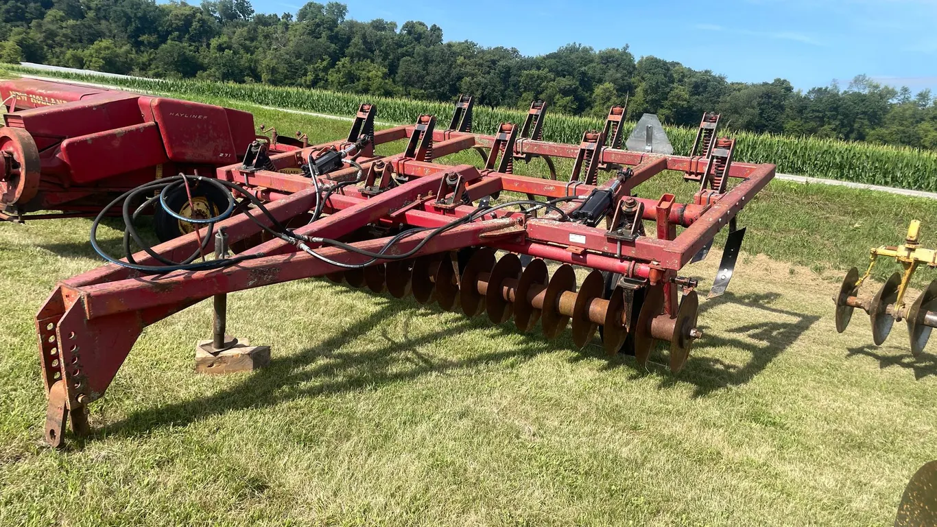 (9) Shank Subsoiler