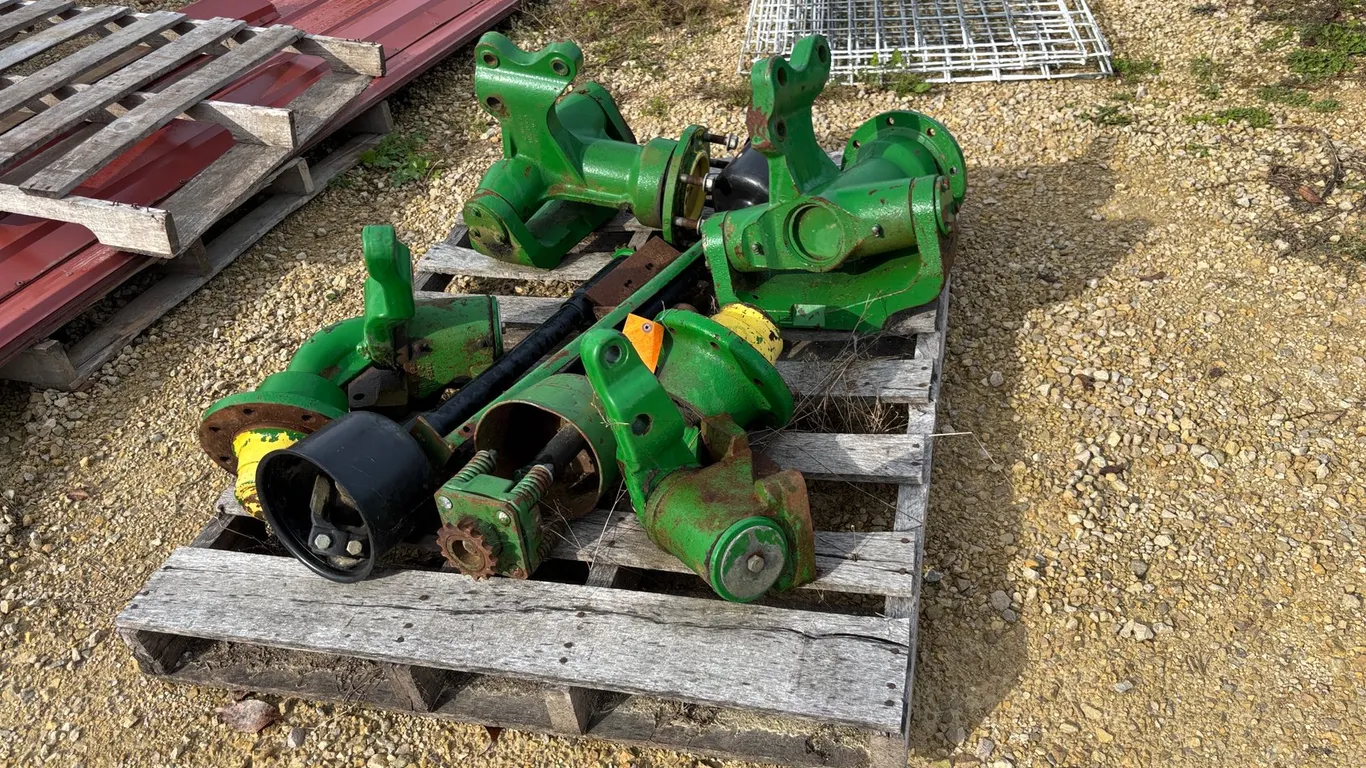 John Deere Spindles