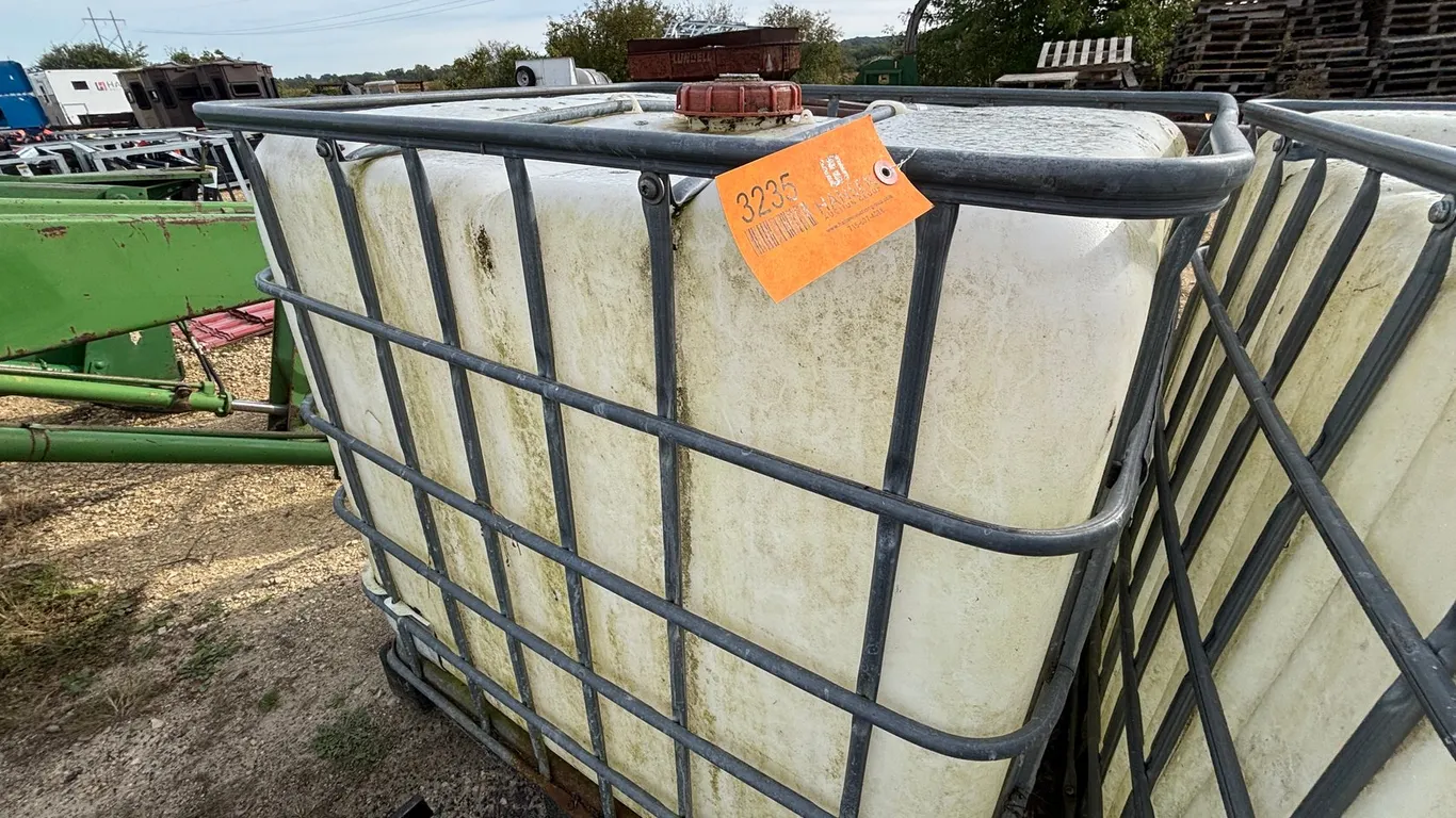Poly Tank in Metal Frame