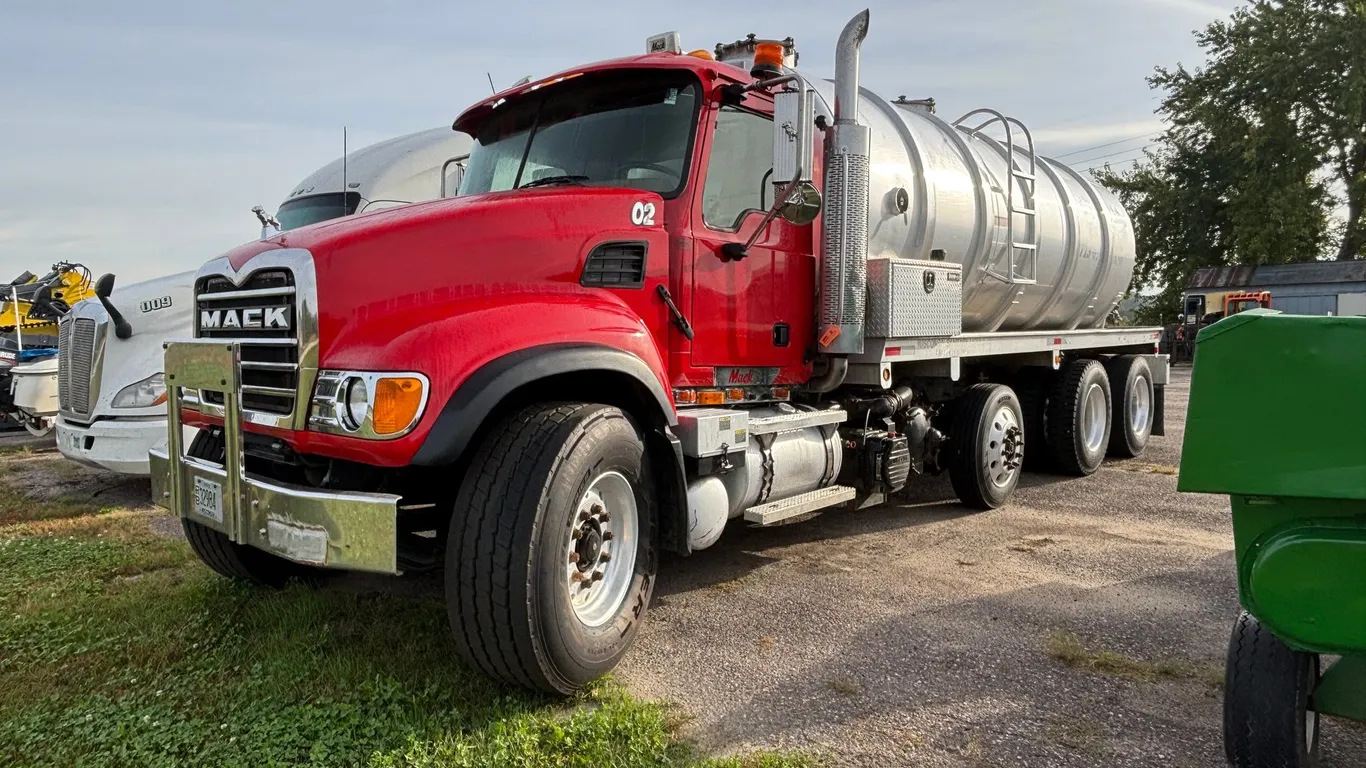 2004 Mack CV713 Vacuum Pump Truck (Has WI Title)