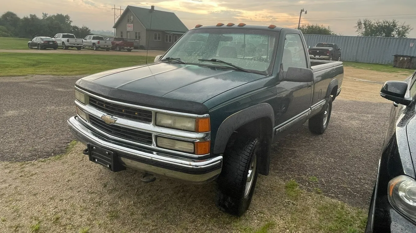 1996 Chevy 3500 Pick Up (Has WI Title)
