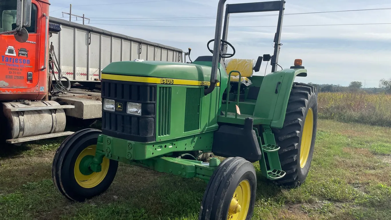 John Deere 6405 Tractor