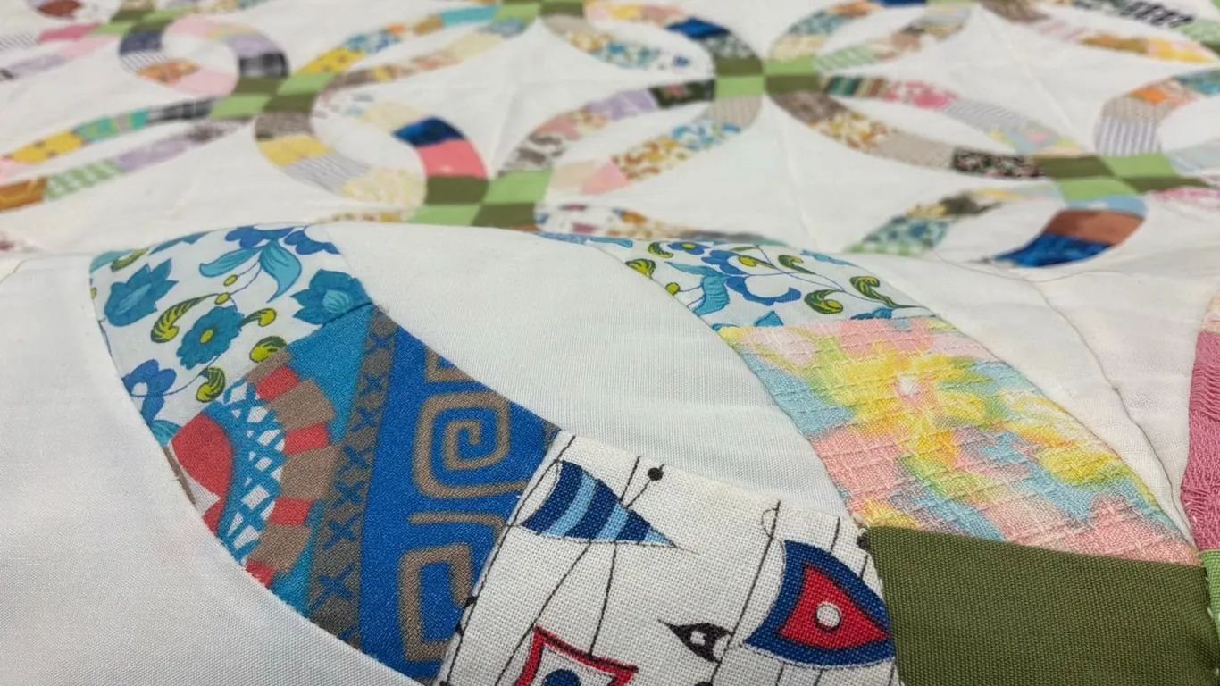 Handmade Double Wedding Ring Quilt