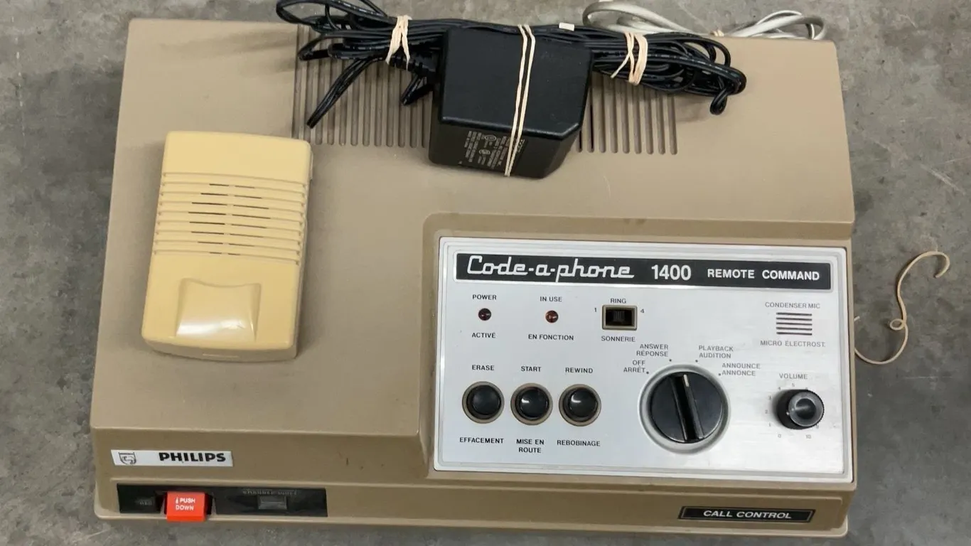 Vintage Philips Code-a-phone 1400C Remote Command Answering Machine