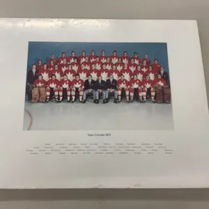 Team Canada 1972 Hockey Legends - Bulk Pack of 100 Unopened 20 x 16 Team Photo Prints with Roster