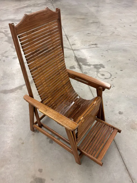 Vintage Rosewood-Tone Slatted Folding Lounge Chair with Extending Leg Rest