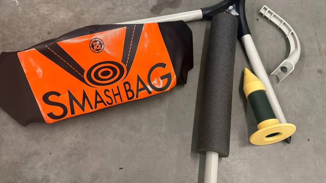 Golf Training Aid Lot: Golf IQ SmashBag & more