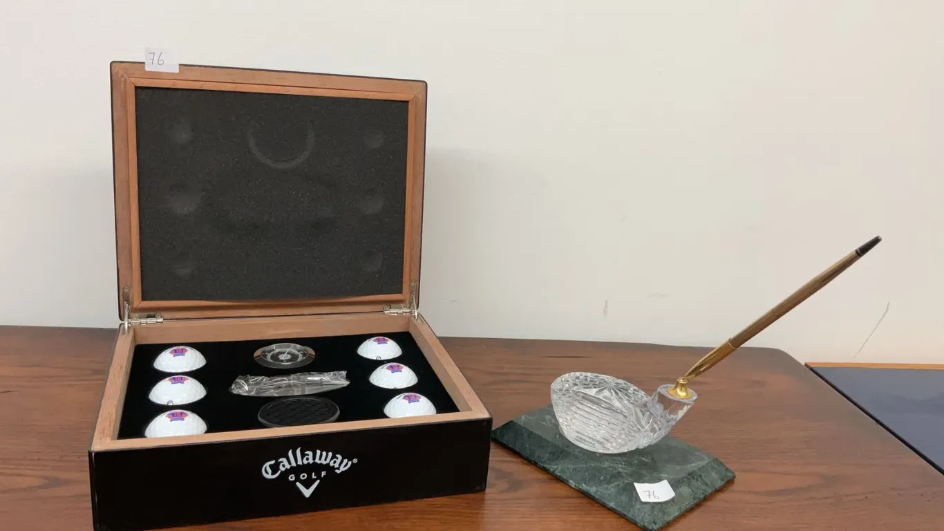 Callaway Golf 20th Anniversary Gift Box and Glass Golf Club Pen Holder