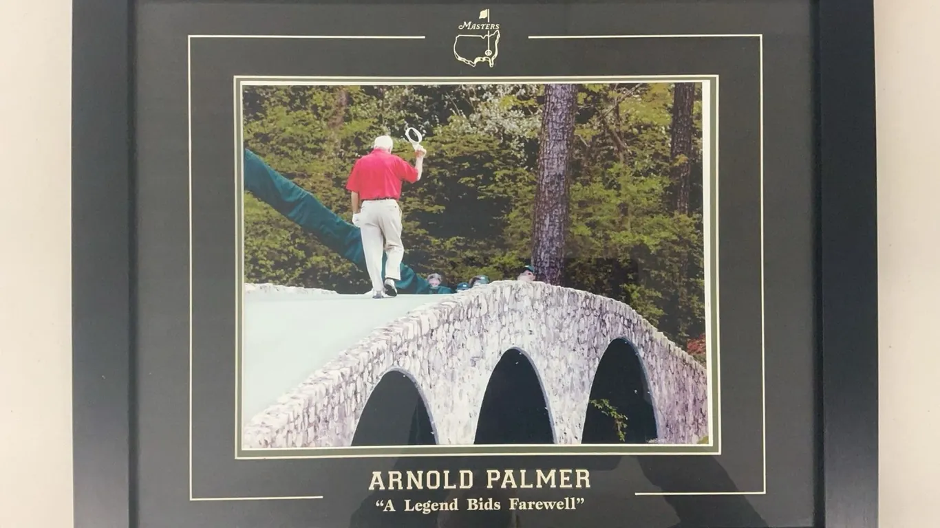 Arnold Palmer A Legend Bids Farewell Framed Masters Photo Print