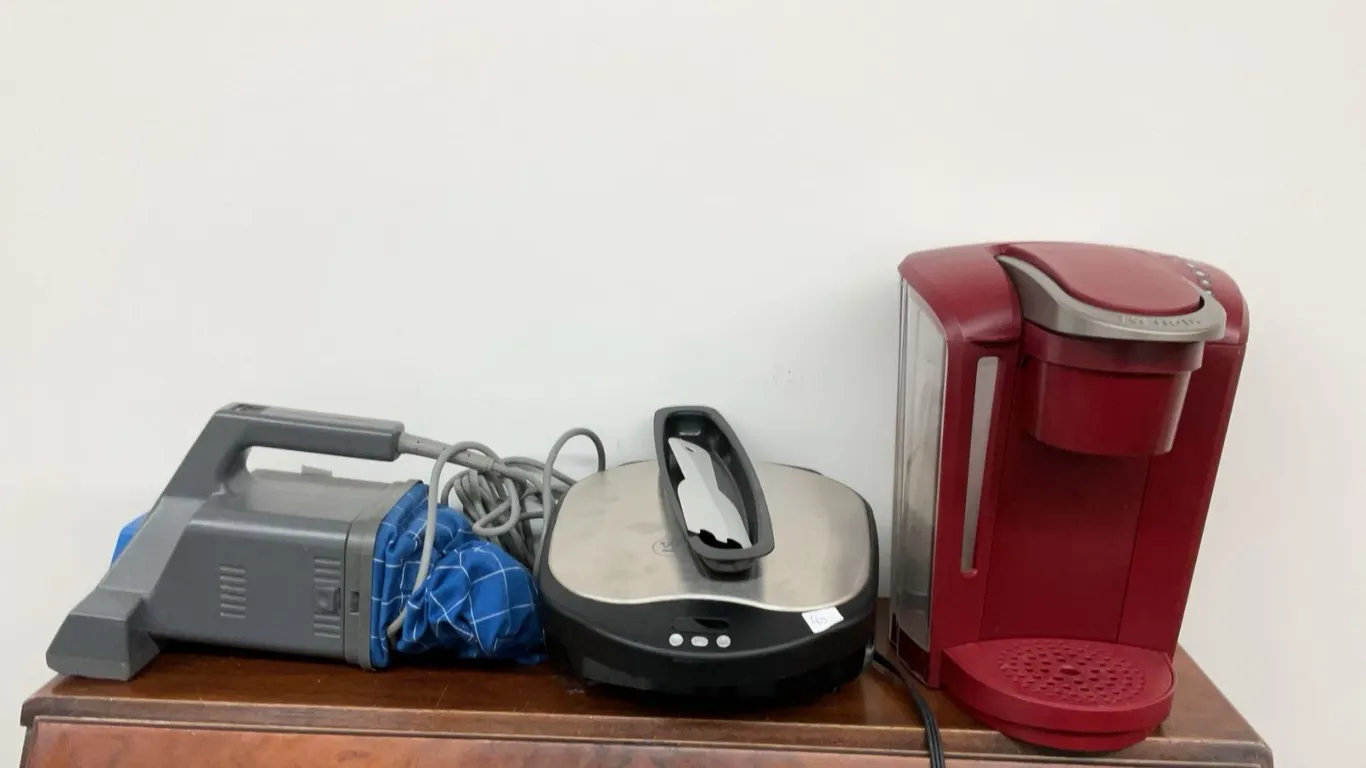 Keurig Coffee Maker, Westinghouse Contact Grill, Iona Hand Held Vacuum