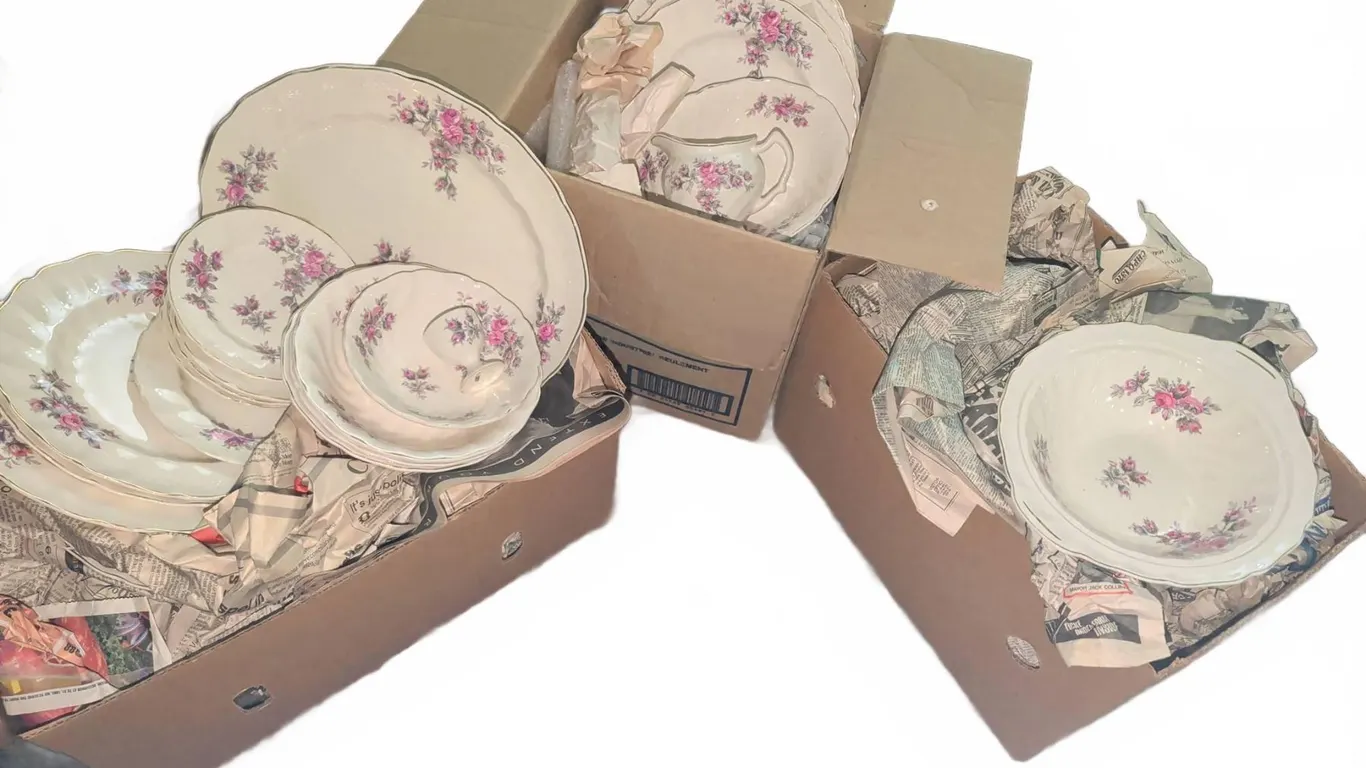 Massive Johnson Bros England Rose Porcelain Dinnerware