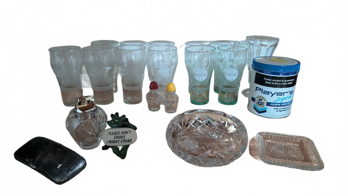 Extra Curricular Collection - Smoker's Accessories Coca Cola & More