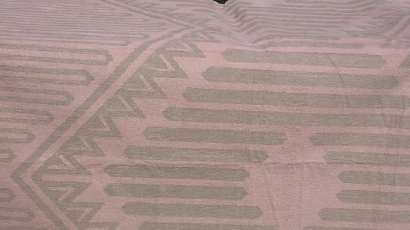 Area Rug - Pink & Grey Geometric