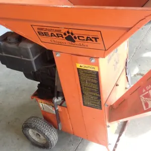 Wood Chipper - Briggs & Stratton Crary Bear Cat - 80 HP
