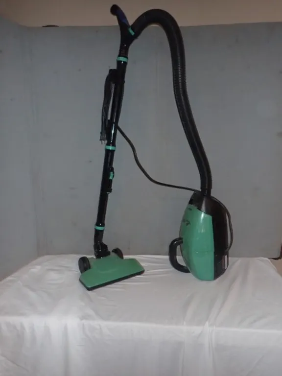 Compact Vacuum - Sanyo Transformax 3-in 1 - Upright / Canister / Dustbuster