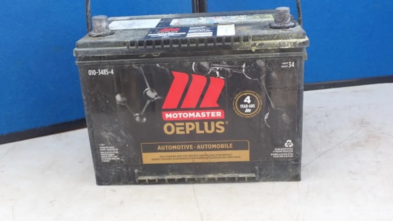 Motomaster Battery