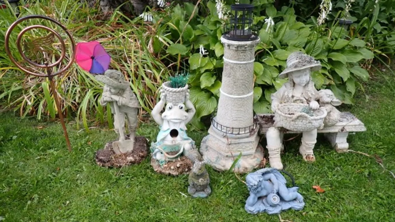 Lawn Ornaments