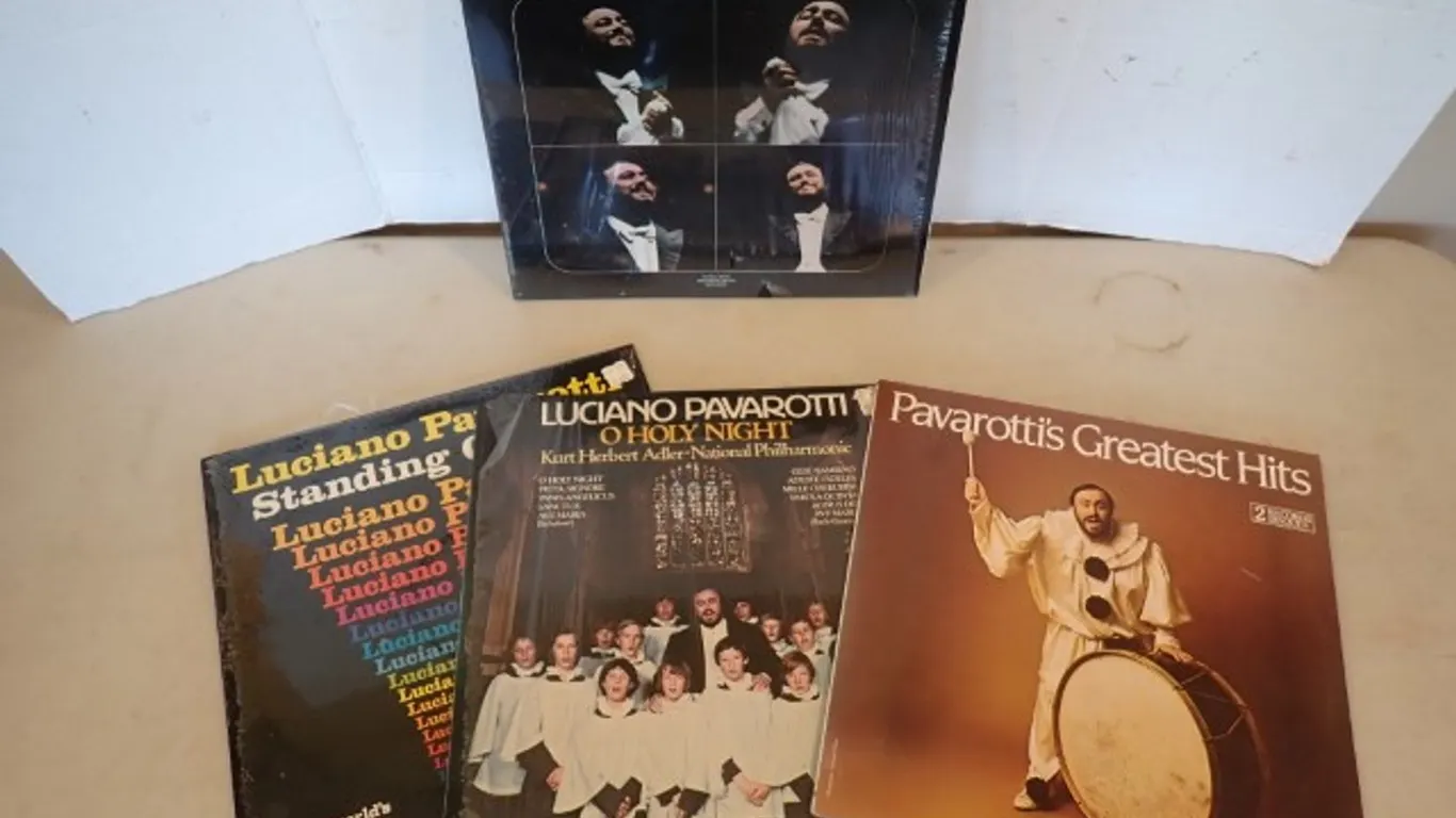 Pavarotti LPs