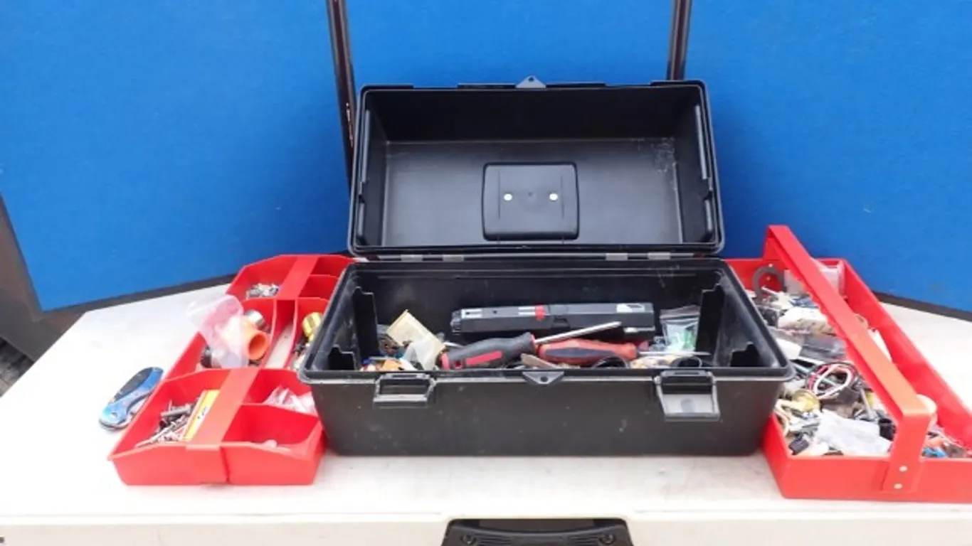 Holt Box with Contents