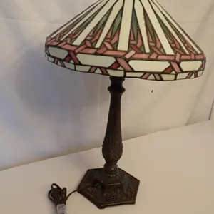Tiffany Style Stained Glass Lamp 2