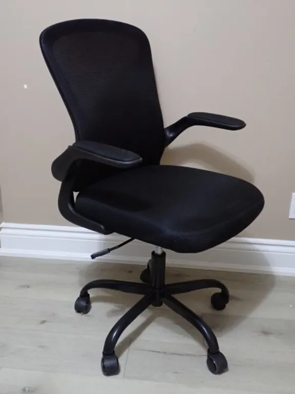 Black Ergonomic Mesh Chair