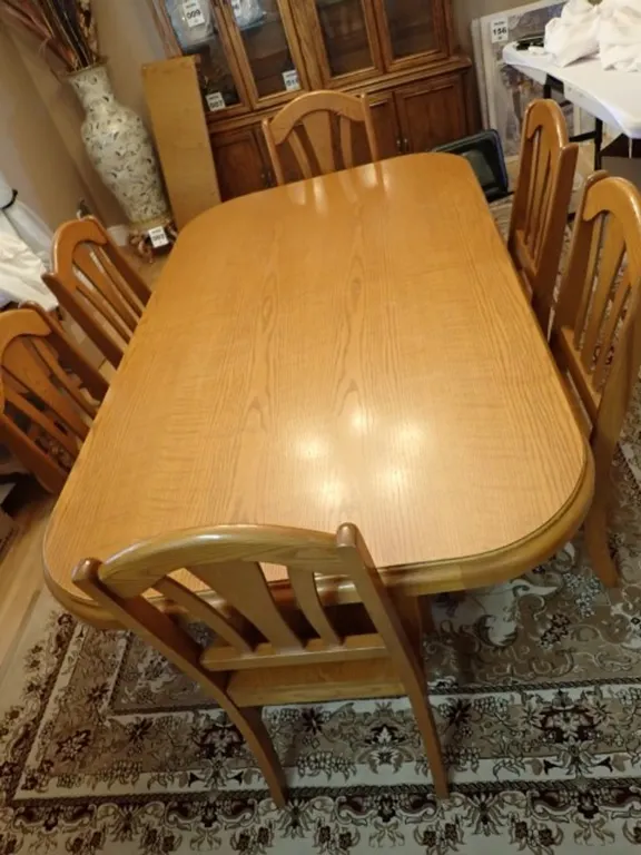 Dining Room Table with 6 Chairs