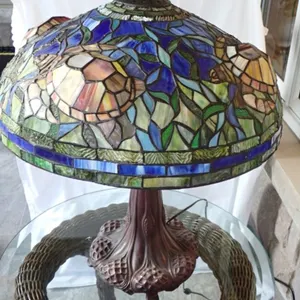Tiffany Style Stained Glass Lamp 1
