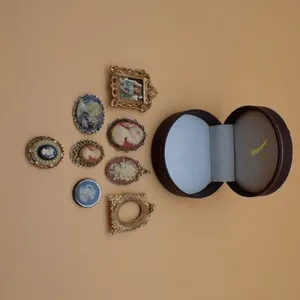 6 Cameo and Frames