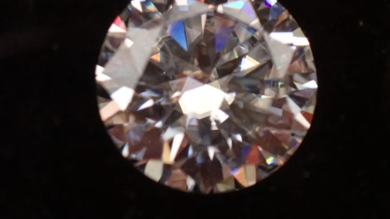 Round Brilliant Moissanite Diamond