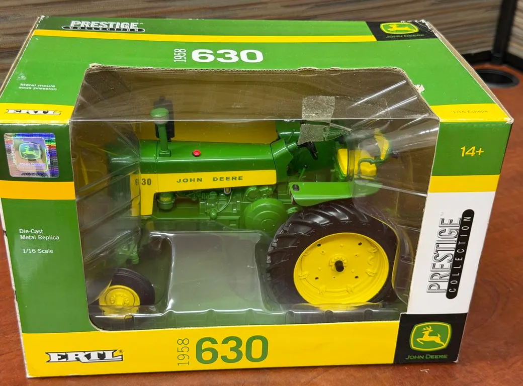 John Deere 630 Tractor (1958) - 1/16