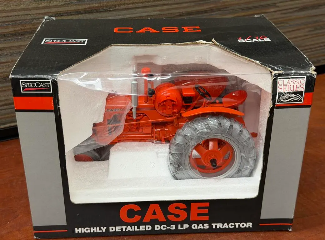 Case DC-3 LP Gas Tractor - 1/16