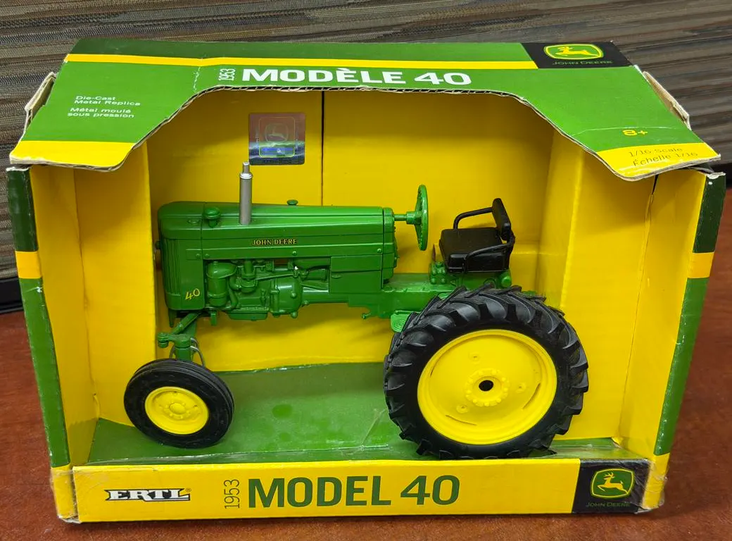 John Deere 40 Tractor - (1953) - 1/16