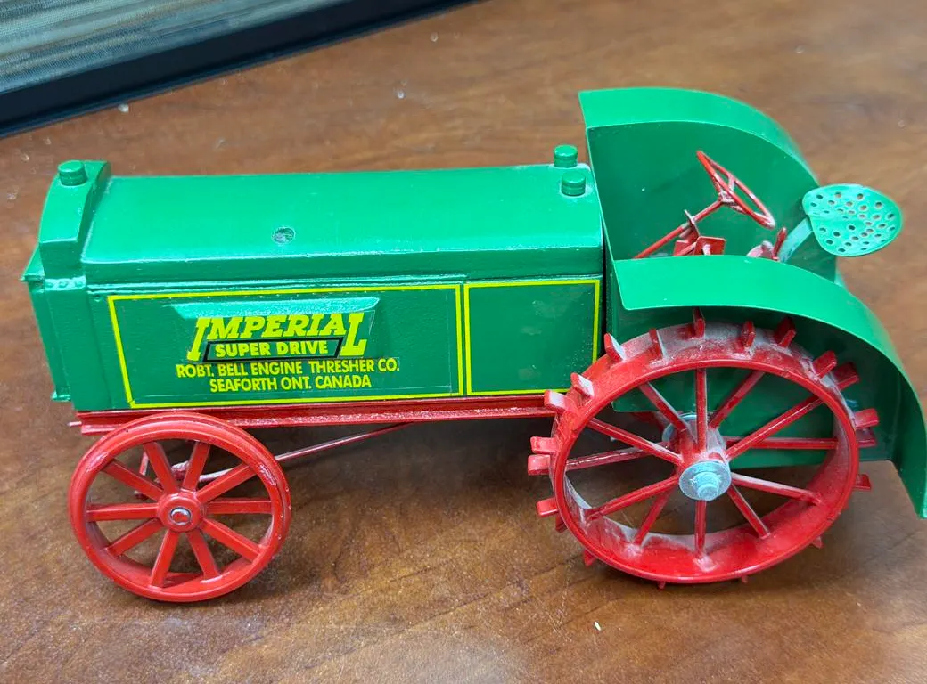 Imperial Super Drive L Tractor - 1/16