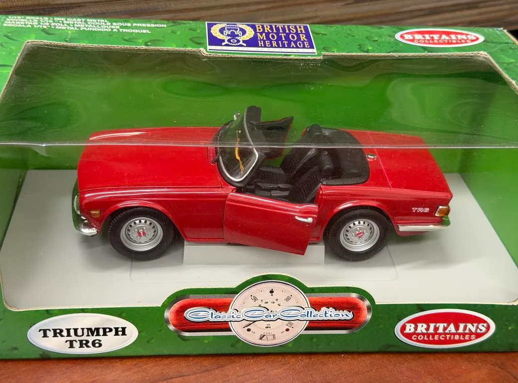 Triumph TR6 -Die Cast Car British - 1/18