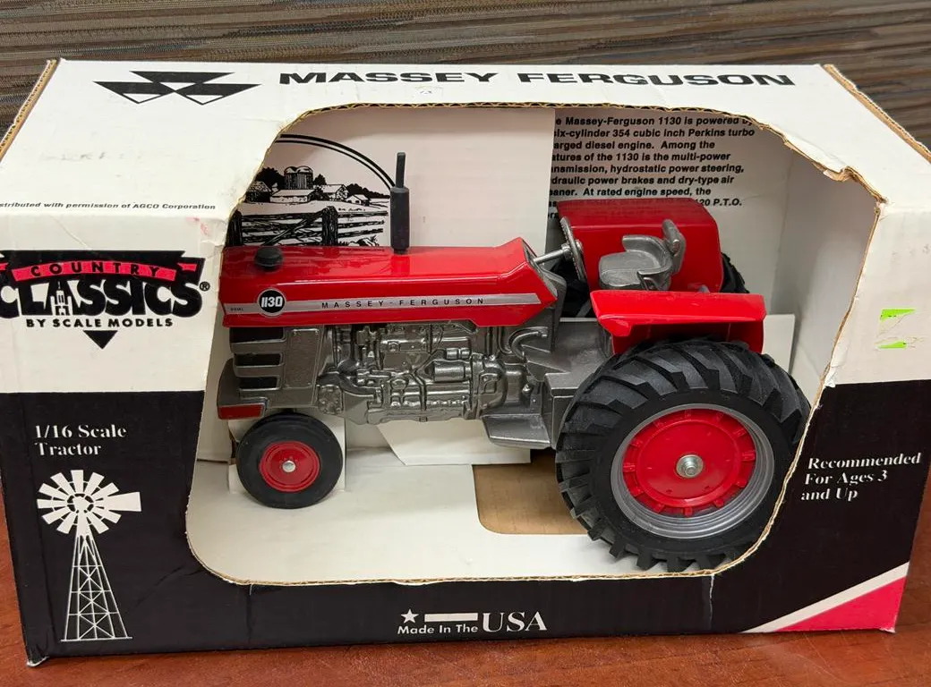 Massey Ferguson 1130 Diesel Tractor - 1/16