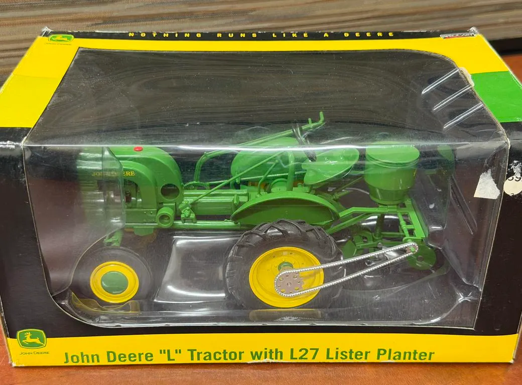 John Deere L Tractor w/L27 Lister Planter - 1/16