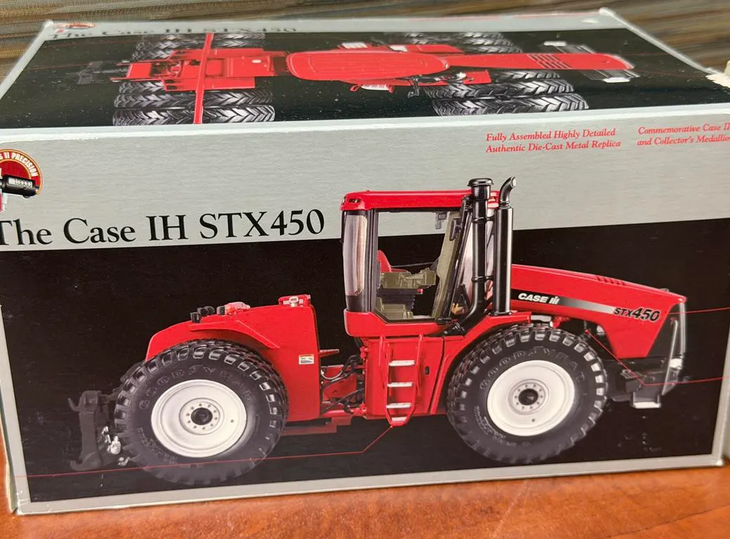 Case IH STX450 4WD Tractor - 1/32